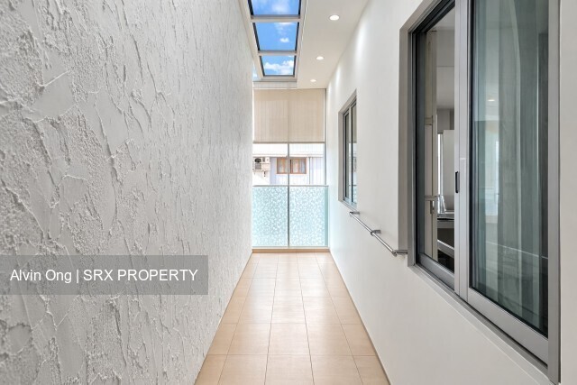Sturdee Road (D8), Terrace #533417681